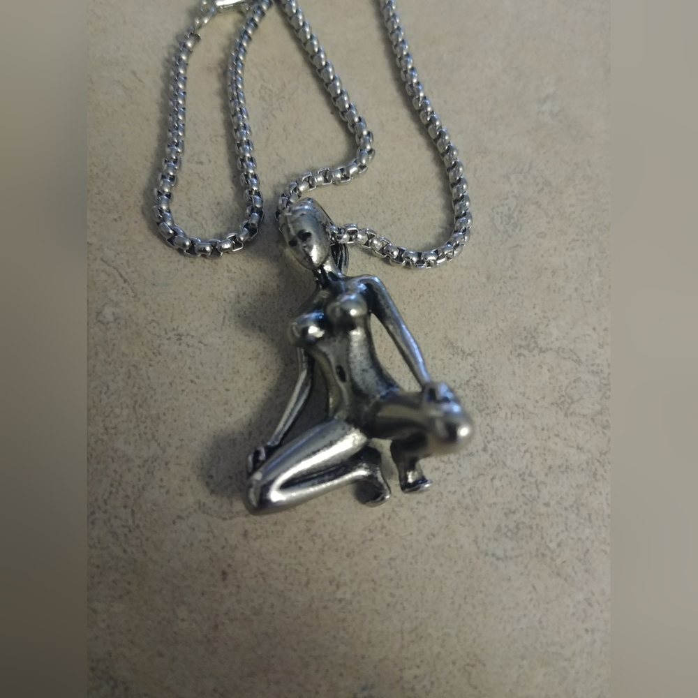 Naked lady necklace